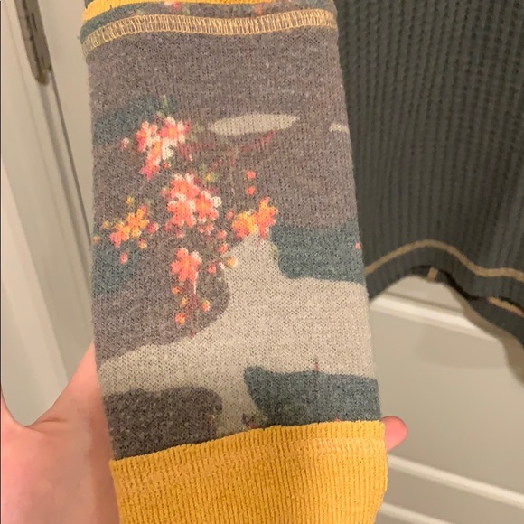 free people top - Picture 4 of 6